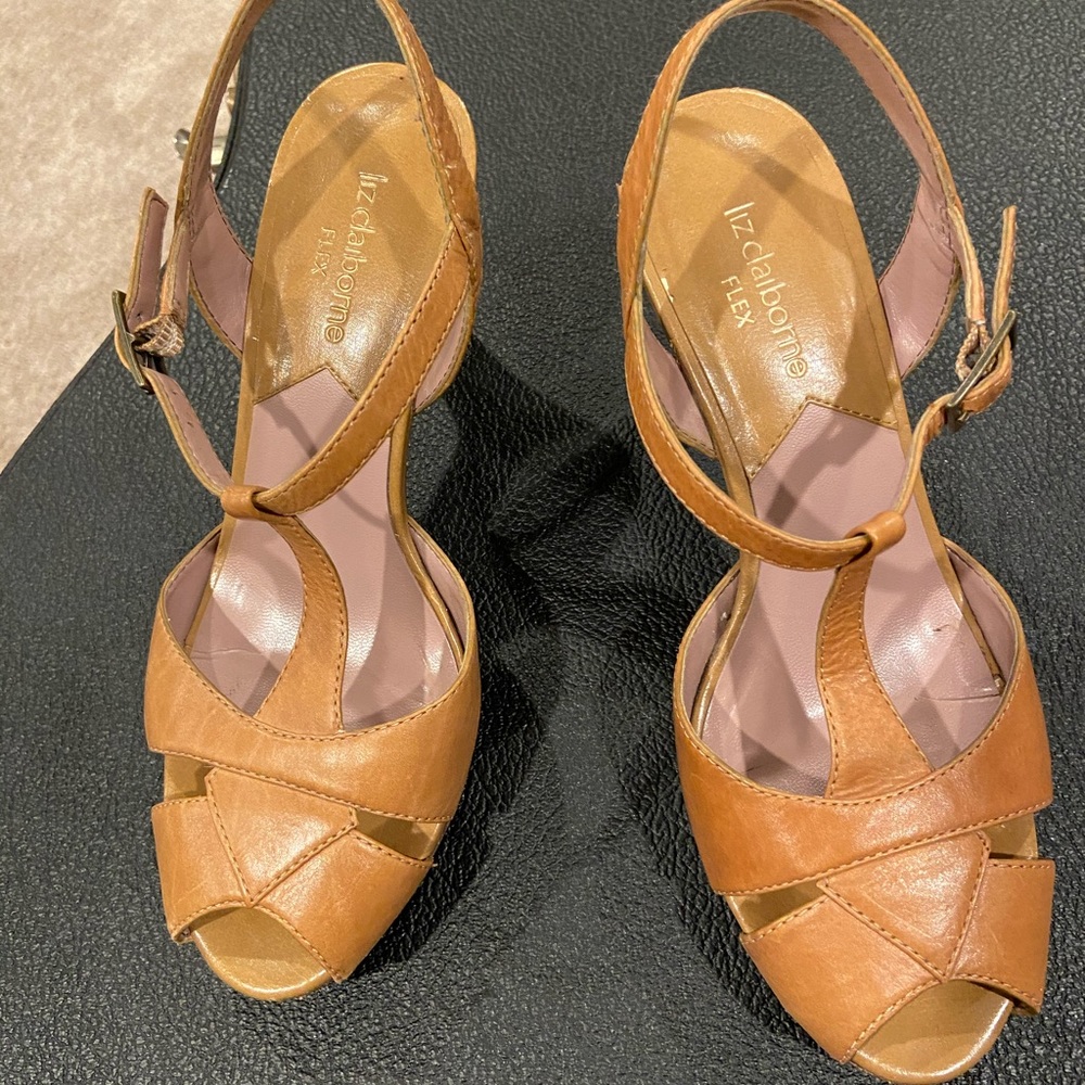 Liz Claiborne Flex Sandals